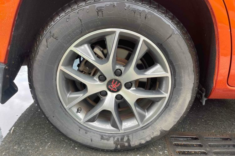 Used BYD Song 2016 GaiShi Edition 1.5TI Manual Elite Model
