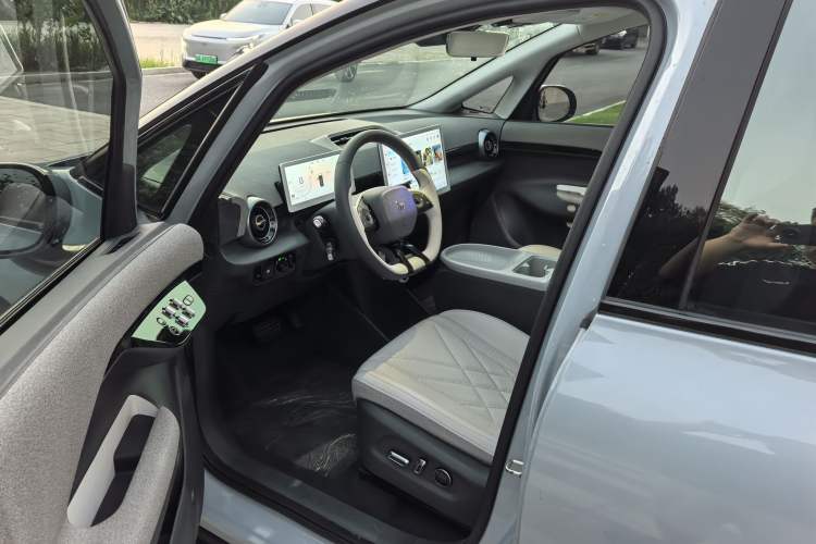 Used ARCFOX Kaola 2023 Family Edition Pro
