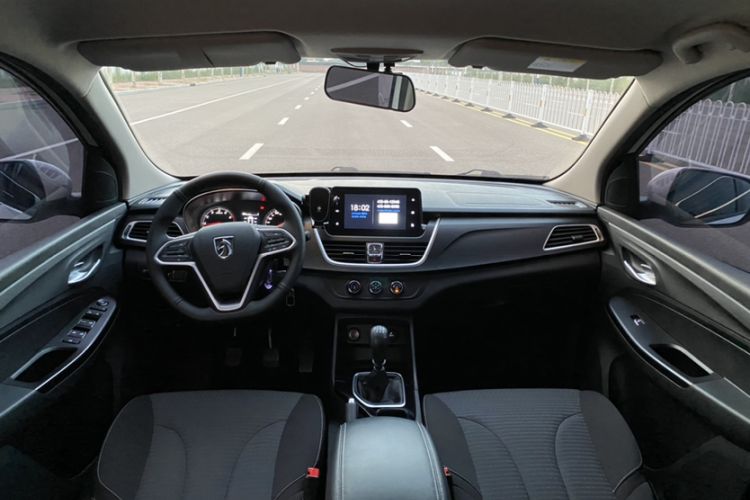 Used Baojun 730 2021 1.5L Manual Fashion Version 7 Seats
