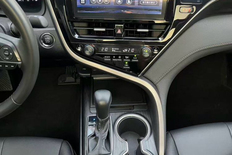 Used Toyota Camry 2021 2.5G Luxury Edition
