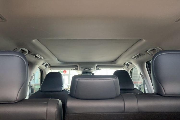 Used Toyota Highlander 2023 2.5L Smart Electric Hybrid Dual-Engine Four-Wheel Drive Prestige Version – 7 Seats