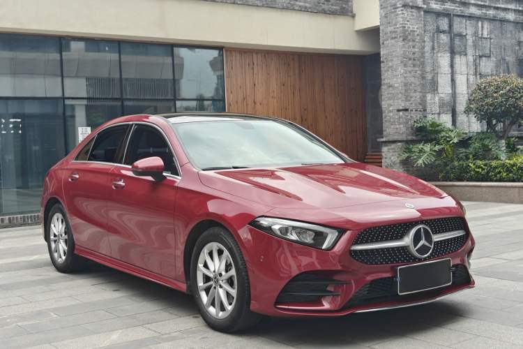 Used Mercedes-Benz A-Class 2021 A 200 L Sport Sedan Fashion Model Exterior 2