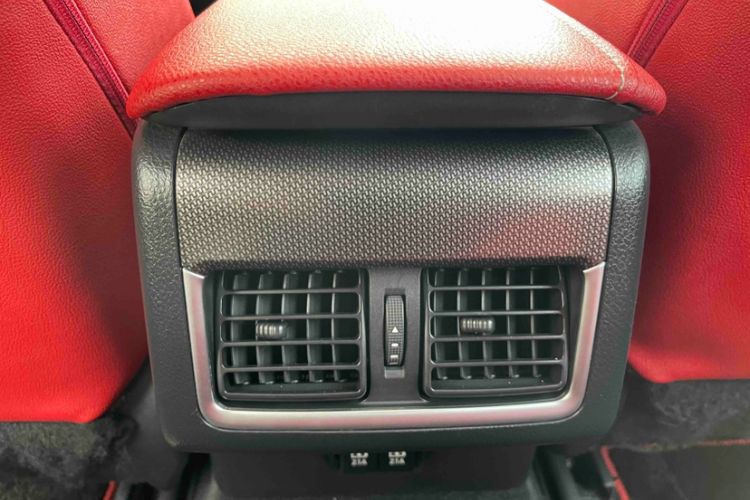 Used Toyota Camry 2022 2.5S Knight Edition Interior 8