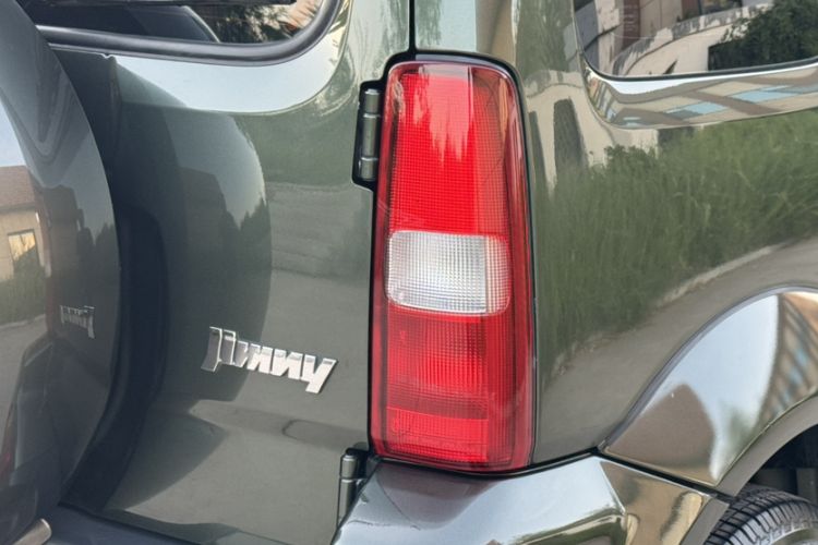 Used Suzuki Jimny 2015 1.3 AT JLX