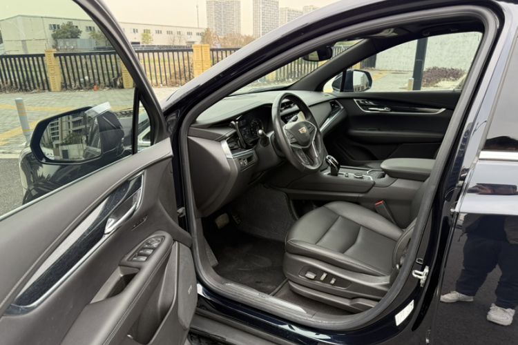 Used Cadillac XT5 2023 2.0T Two-Wheel-Drive Fashion Edition Left Front Seat