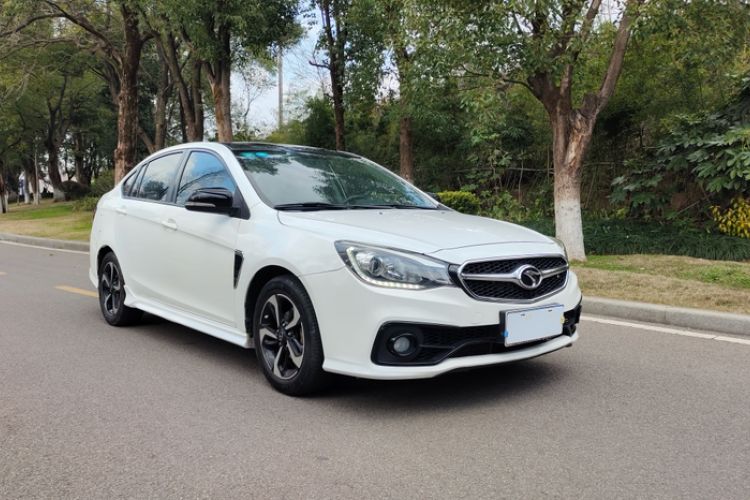 Used Soueast V5 Lingzhi 2017 1.5L Manual New Elite Model