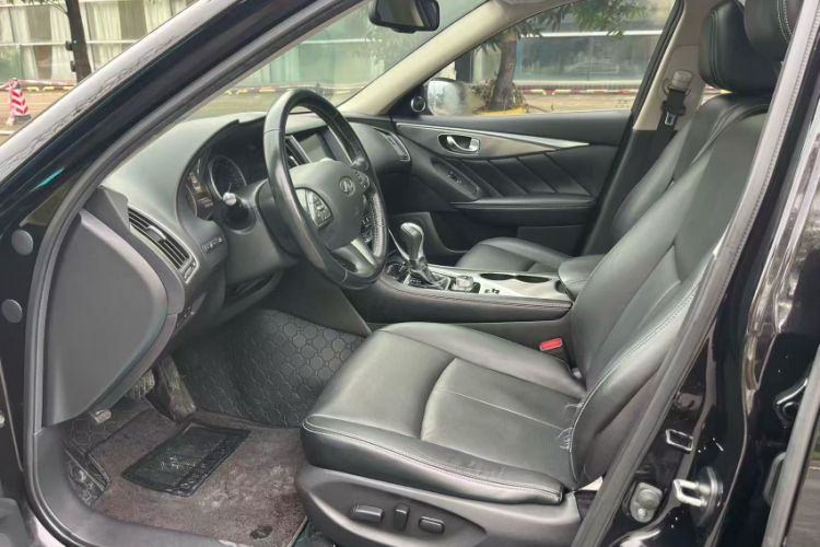 Used Infiniti Q50L 2016 2.0T Enjoyment Edition
