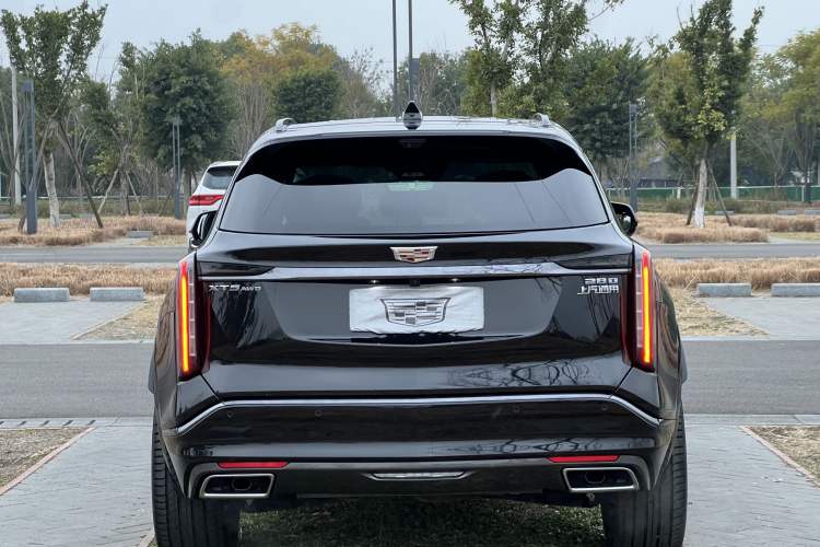 Used Cadillac XT5 2025 2.0T Platinum Edition