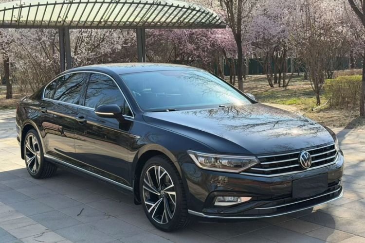 Used Volkswagen Magotan 2019 330TSI DSG Luxury Model China V Standard Exterior 2