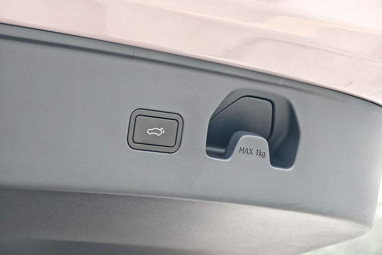 Used Lynk & Co Z20 2025 530 km Range Rear-Wheel Drive Max
