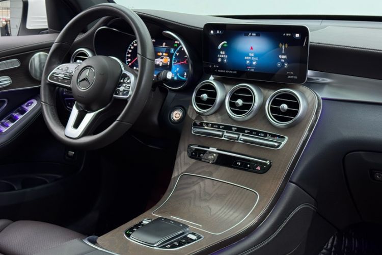 Used Mercedes-Benz GLC 2022 Refreshed GLC 300 L 4MATIC Dynamic Edition
