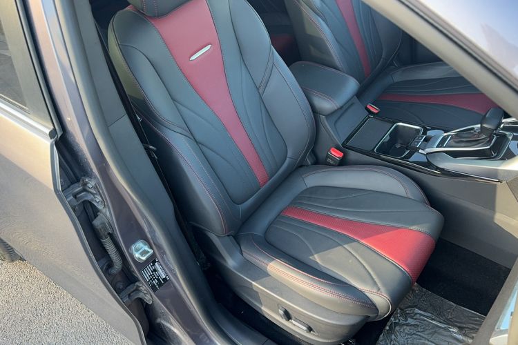 Used SAIC MAXUS EUNIQ 5 2020 Flagship Version with Large Battery 7 Seats