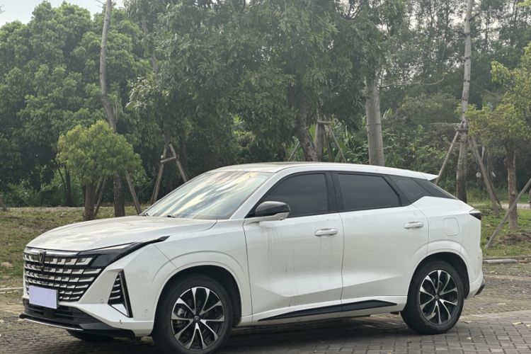 Used CHANGAN UNI-Z New Energy 2024 Blue Whale Smart Electric iDD 125km Excellence Model Exterior 1