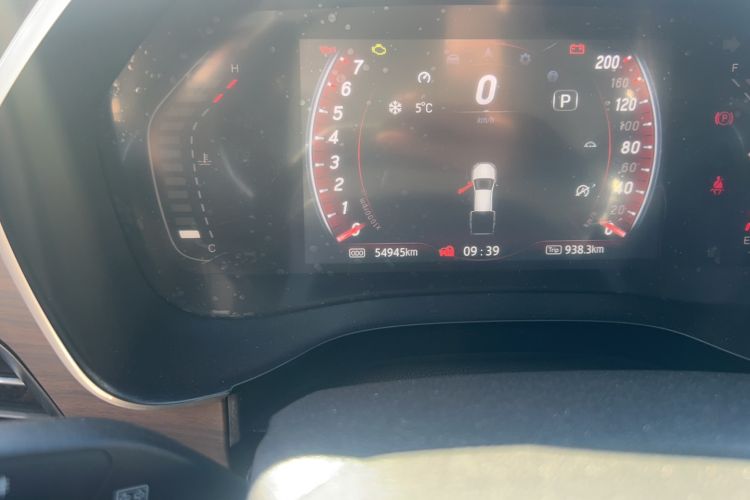 Used JMC Yuhu 9 2022 2.0T Automatic Gasoline 4x4 Comfort Edition Odometer Close Up