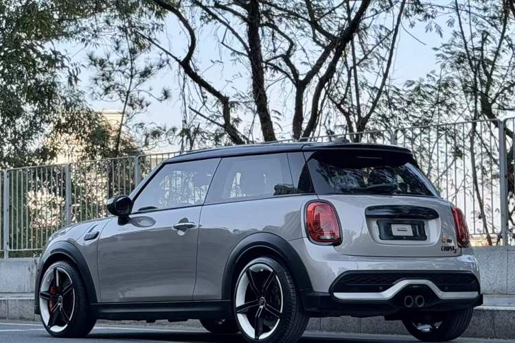 Used MINI MINI 2022 2.0T COOPER S Artist