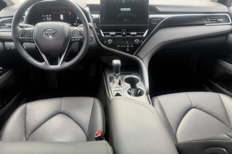 Used Toyota Camry 2021 Dual-Motor 2.5HG Luxury Edition Interior 3