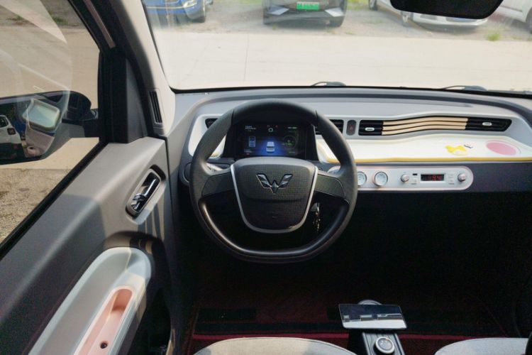 Used Wuling Hongguang MINIEV 2021 Macaron Premium Model – Lithium Iron Phosphate