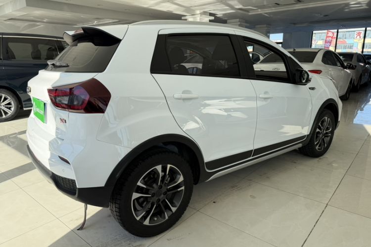 Used Geely Auto Vision X3 2019 Upgraded Model 1.5L Manual Luxury Version