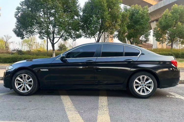 Used BMW 5 Series 2014 520i Elegant Edition