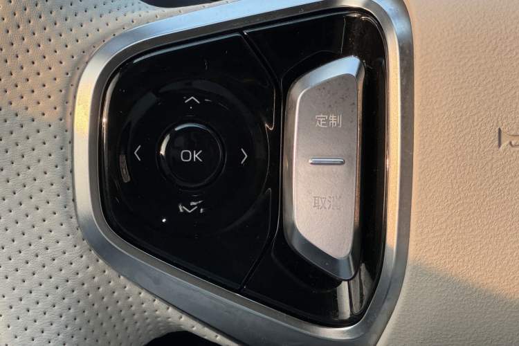 Used Geely Galaxy E8 2024 665 km Range Rear-Drive Starship Long-Range Version