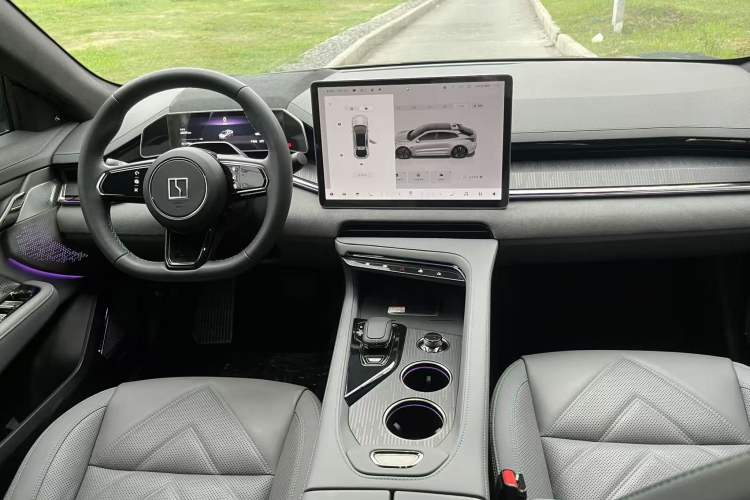 Used Zeekr 001 2023 ME Edition 100 kWh Interior 3