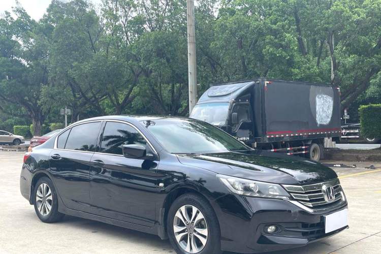 Used Honda Accord 2014 2.0L LX Comfort Edition Exterior 5