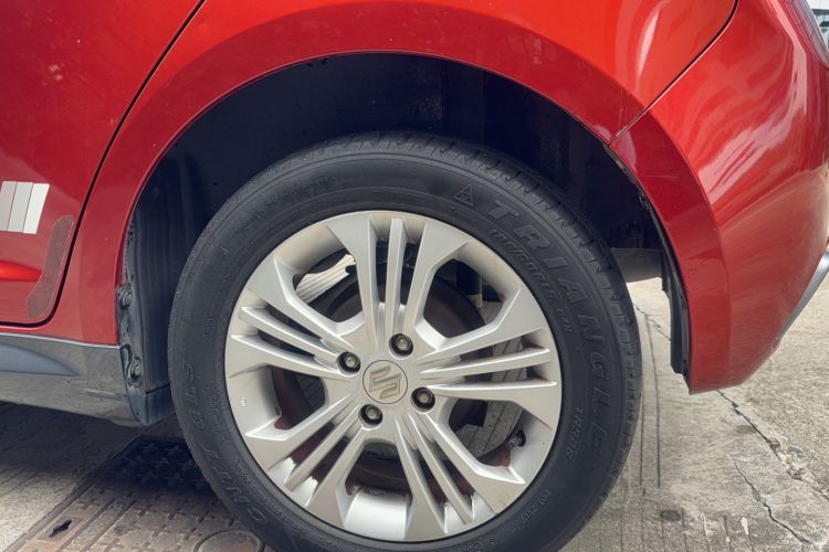 Used Suzuki Swift 2014 1.5L Automatic Fashion Edition
