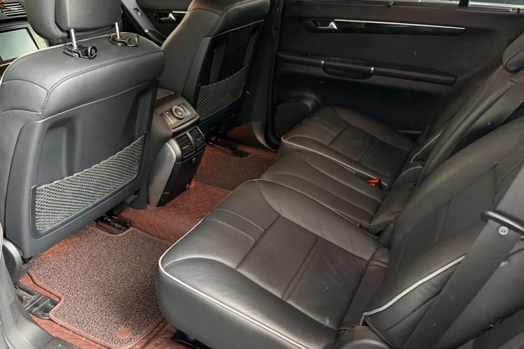 Used Mercedes-Benz R-Class 2017 R 320 4MATIC Business Edition Prestige Model