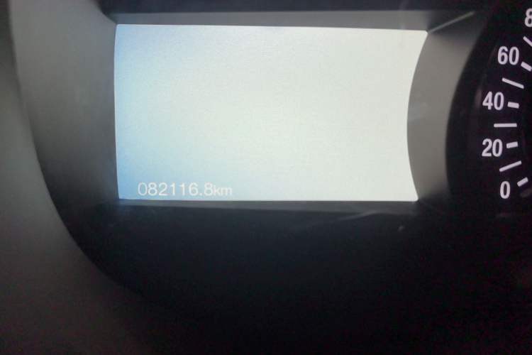 Used Ford Edge 2016 EcoBoost 245 Two-Wheel-Drive Titanium 7-Seater Odometer Close Up