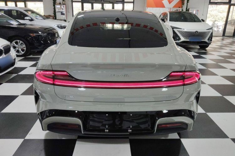 Used Xiaomi Auto SU7 2024 Rear-Drive Long-Range Intelligent Driving Version
