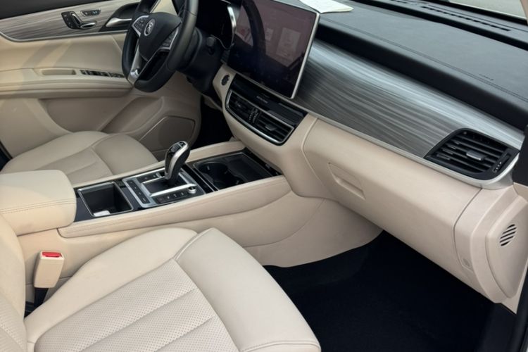 Used BYD Song MAX New Energy 2019 DM 1.5T Smart Connect Zhiyao Model 6 Seats China VI Standard
