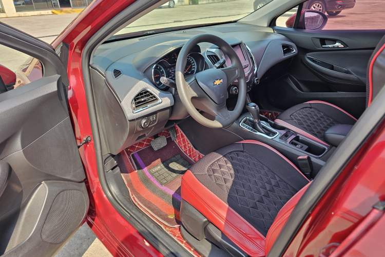 Used Chevrolet Cruze 2017 1.5L Automatic Pioneer Sunroof Edition