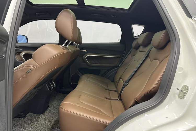 Used Haval H6 2017 Blue Label 2.0T Automatic Two-Wheel Drive Smart Edition