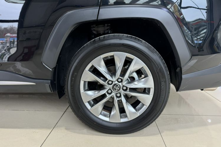 Used Toyota Wildlander 2022 2.0L CVT Four-Wheel Drive Luxury Edition Exterior 5