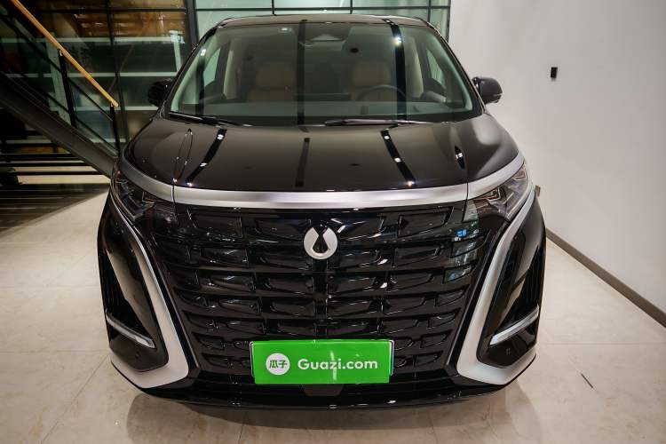 Used Denza D9 2024 DM-i 980 Four-Wheel Drive Prestige Model
