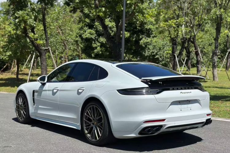 Used Porsche Panamera 2022 Panamera 4 E-Hybrid Platinum Edition 2.9T
