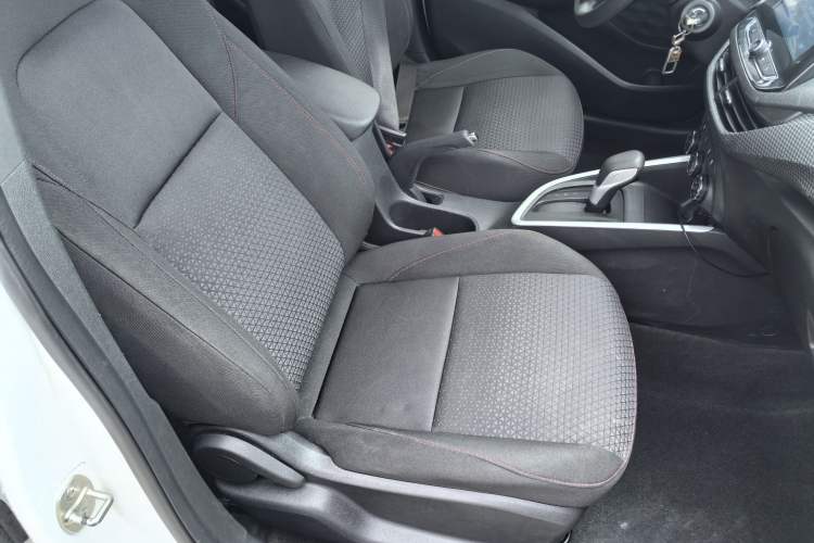 Used Chevrolet Cavalier 2020 Redline 325T Automatic Xinshang Edition China VI Standard
