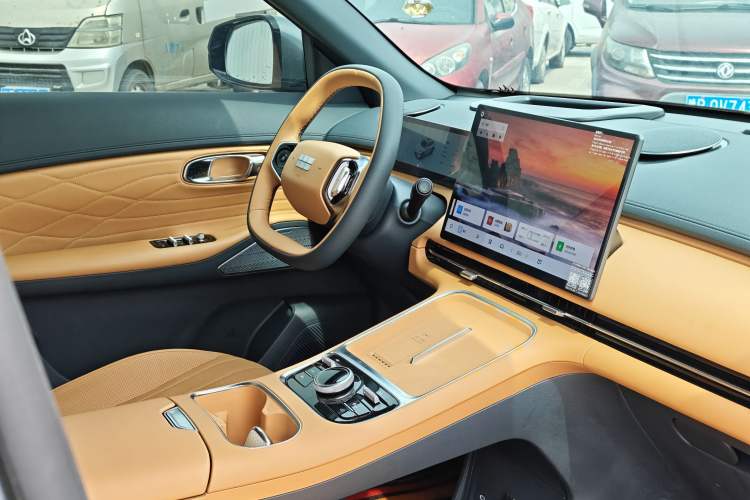 Used Geely Galaxy Xingjian 7 EM-i 2025 120km Exploration+ Version Interior 2