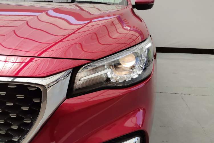 Used MG HS 2019 20T Automatic Two-Wheel Drive Luxury Edition China VI Standard
