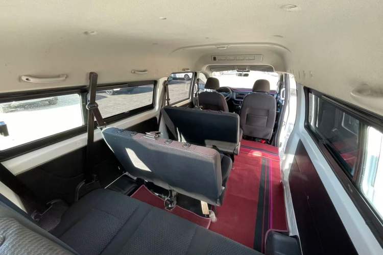 Used Jinbei Gold Hiace 2023 1.5L Passenger Vehicle Engineering Lion 9 Seats
