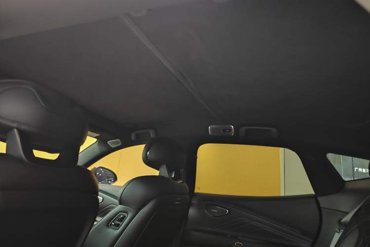 Used Lynk & Co Lynk & Co 10 EM-P 2025 Model 240 Four-Wheel Drive Ultra