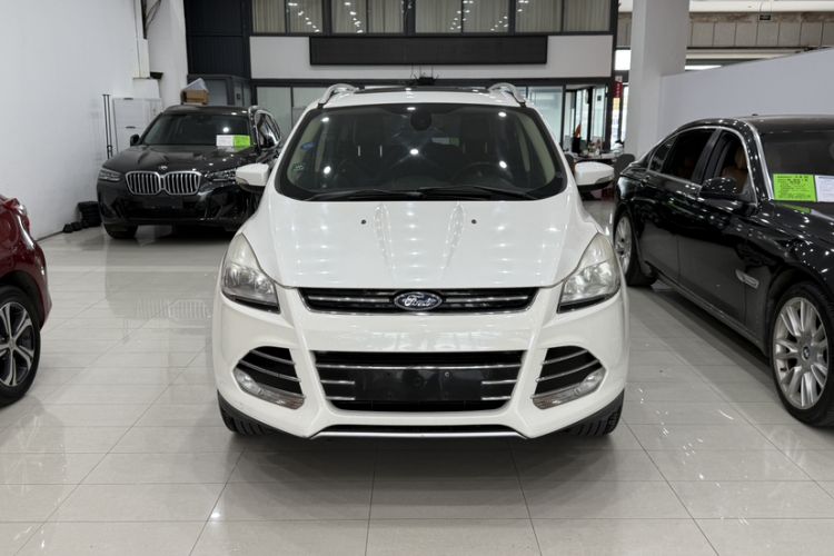 Used Ford Kuga 2013 1.6L GTDi Two-Wheel-Drive Trend Model Exterior 3