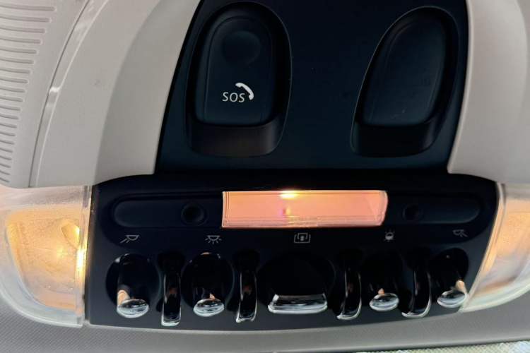 Used MINI MINI 2022 2.0T COOPER S Artist