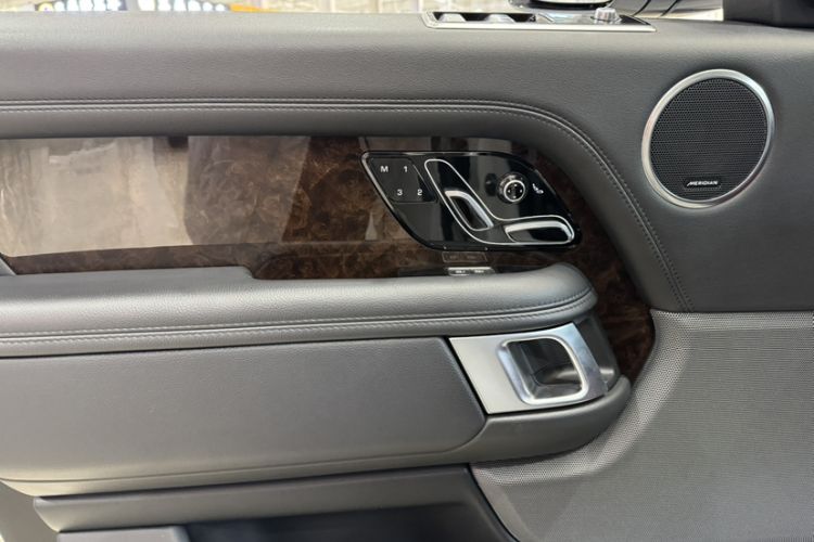 Used Land Rover Range Rover 2021 3.0 L6 Grand Edition
