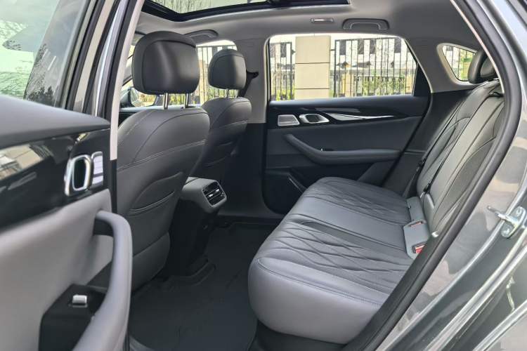 Used Geely Galaxy A7 2025 Model EM-i 150km Exploration+ Edition Interior 3