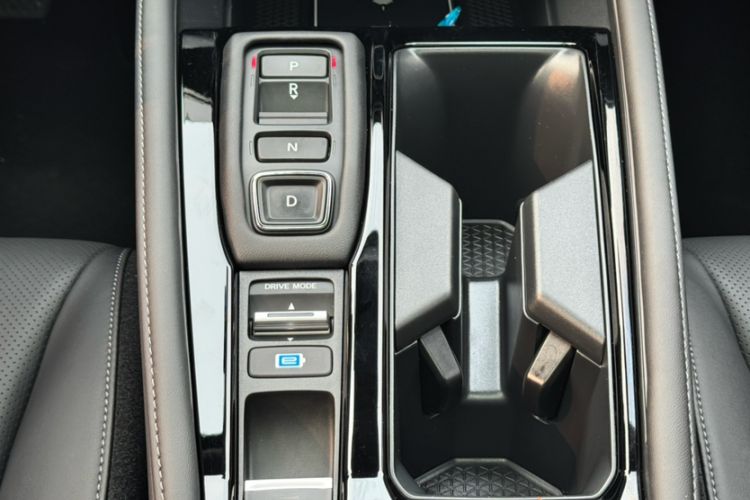 Used Honda Accord New Energy 2025 Model—2.0L e:PHEV Prestige Version Interior 11