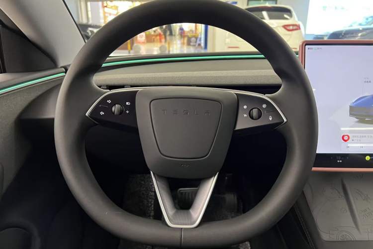 Used Tesla Model 3 2025 Rear-Wheel-Drive Version Interior 12