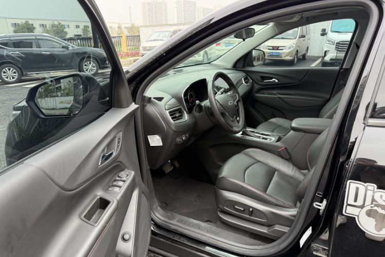 Used Chevrolet Equinox 2019 Redline 550T Automatic All-Wheel-Drive RS Model China VI Standard
