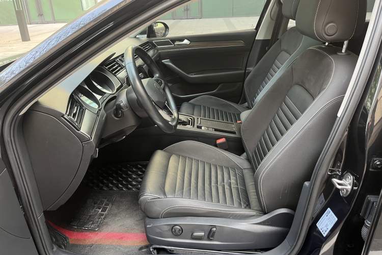 Used Volkswagen Magotan 2020 330TSI DSG Leading Model
