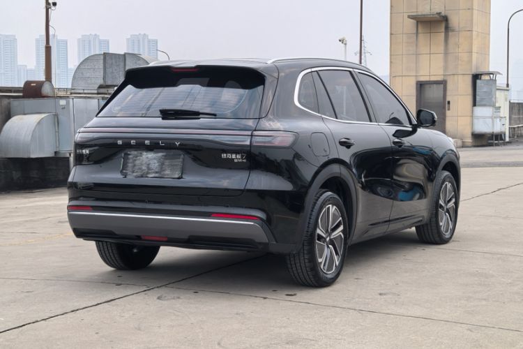 Used Geely Galaxy Xingjian 7 EM-i 2025 120km Exploration+ Version
